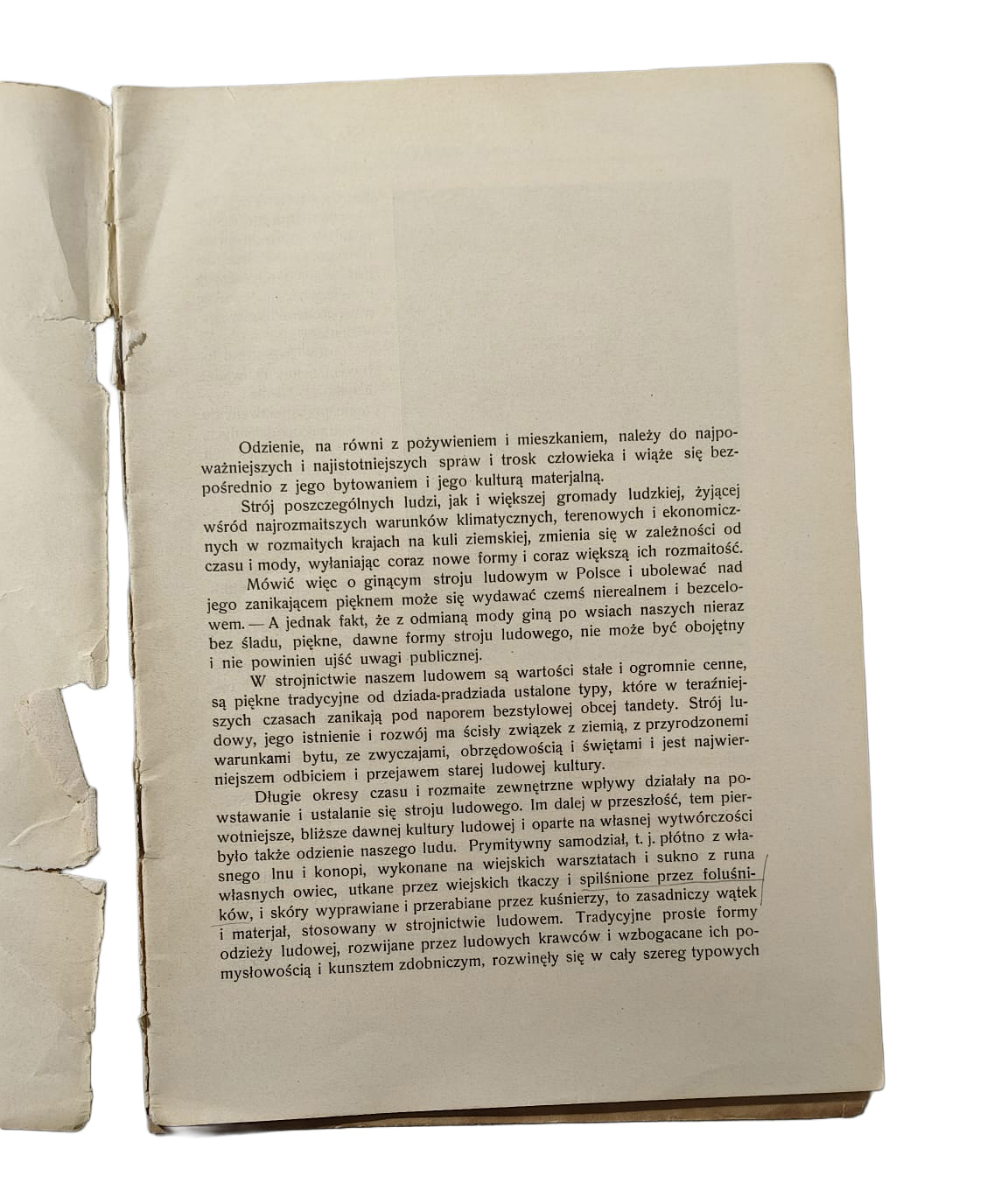 O ginącym stroju ludowym i ostatnich jego wytwórcach