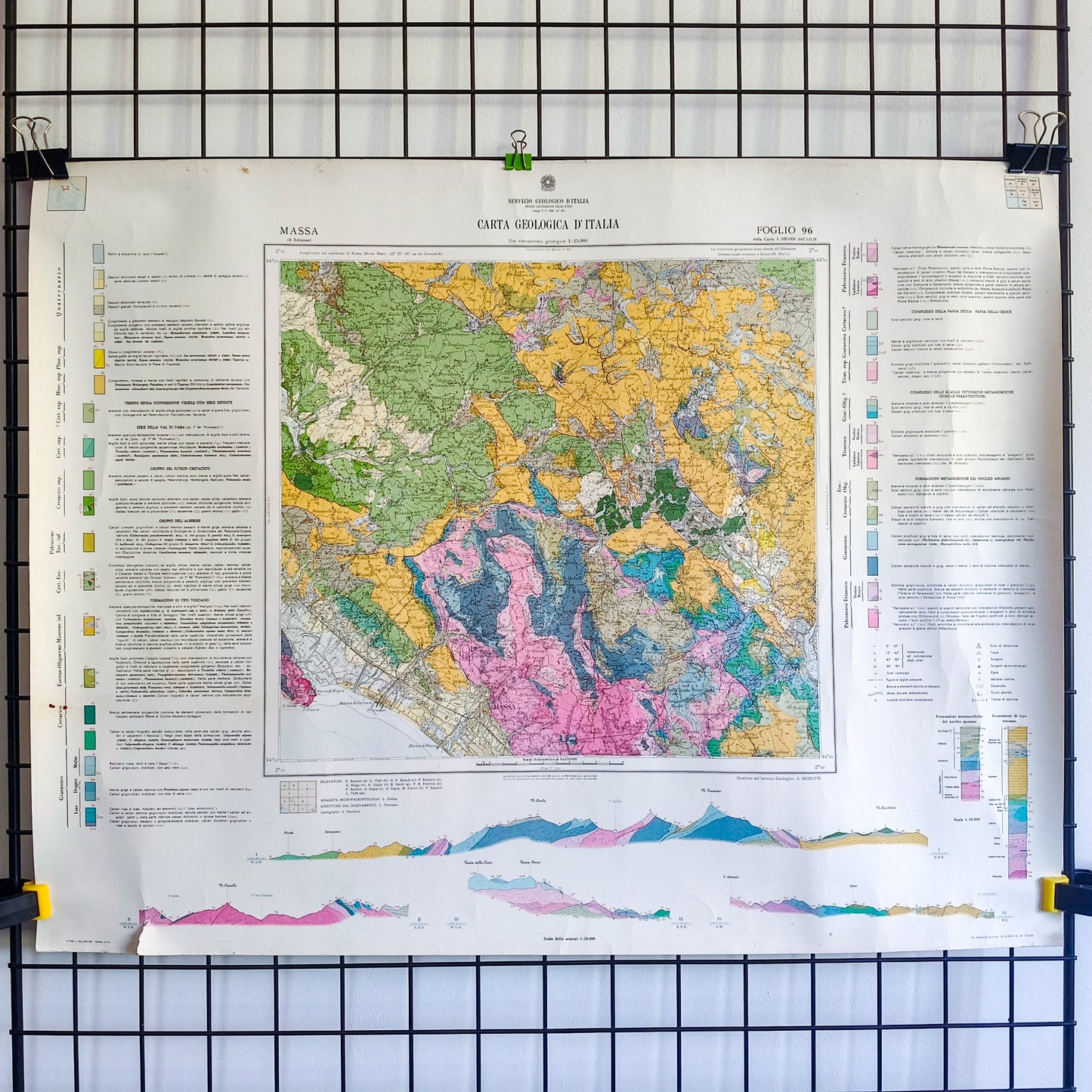 Carta Geologica d'Italia. Massa. 1:25.000 (Mapa Geologiczna Włoch)