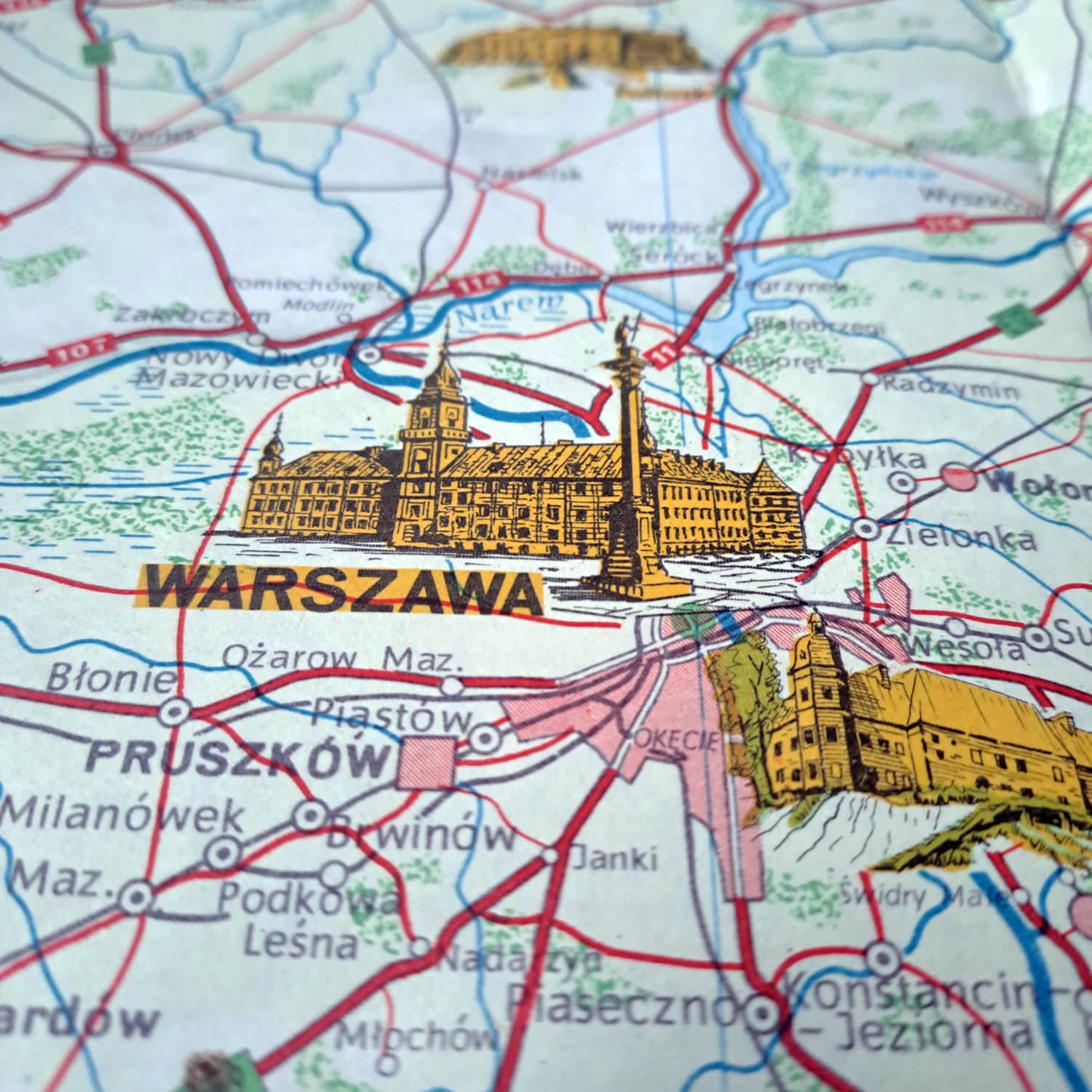Zamki w Polsce. Mapa w skali 1:750 000